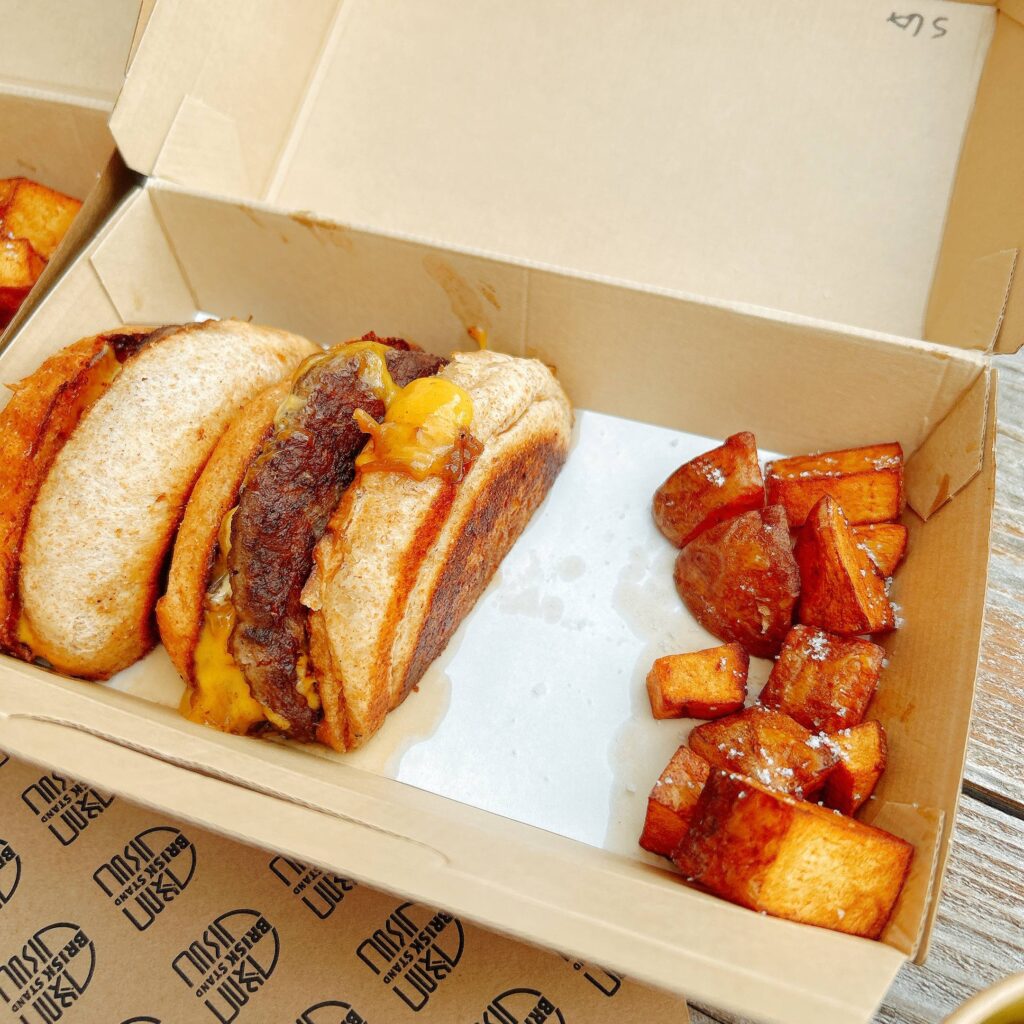 BRISK STAND- 名護│e-ne.okinawa