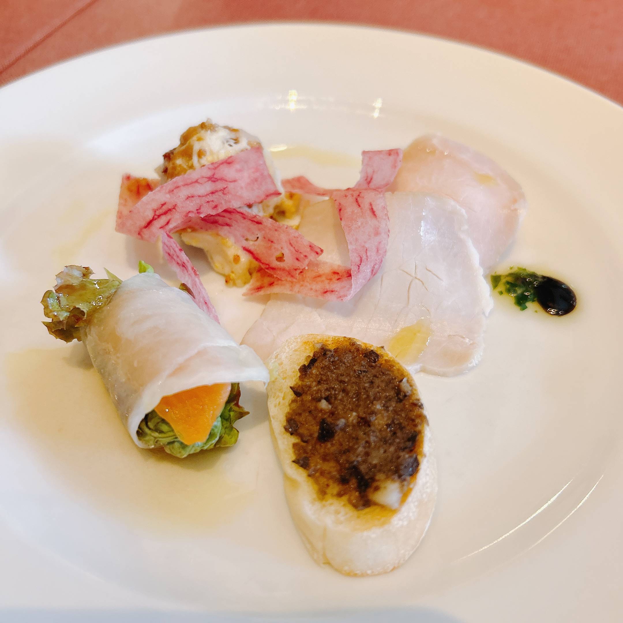 トラットリア コンタディーナでランチ